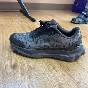 ALO Yoga Women brown shoes